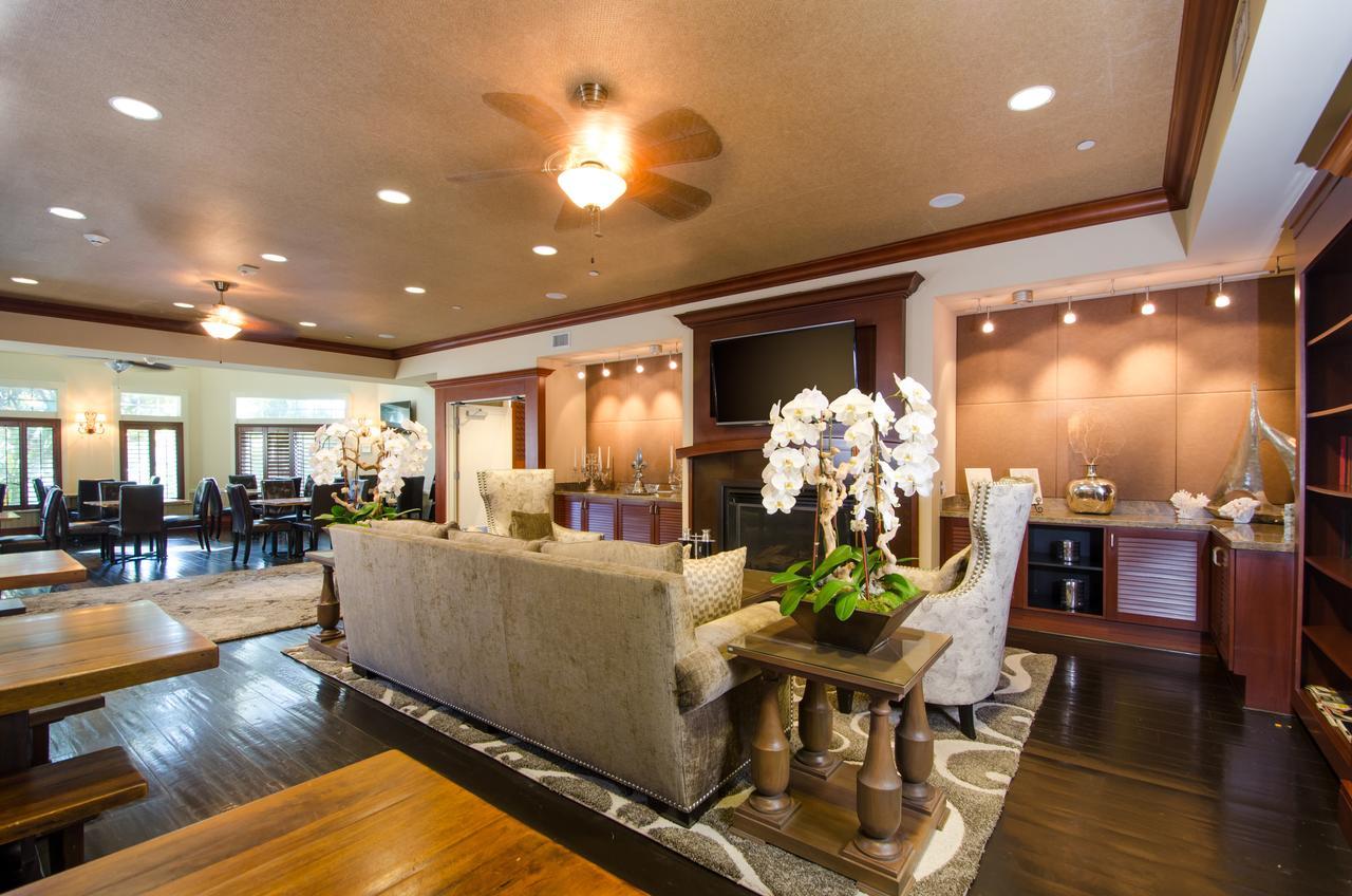 West Inn & Suites Carlsbad Buitenkant foto